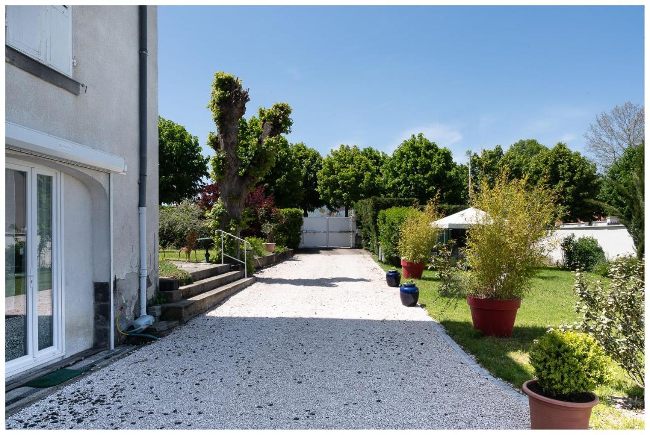 Maison De Retraite Vertaizon Exterior foto