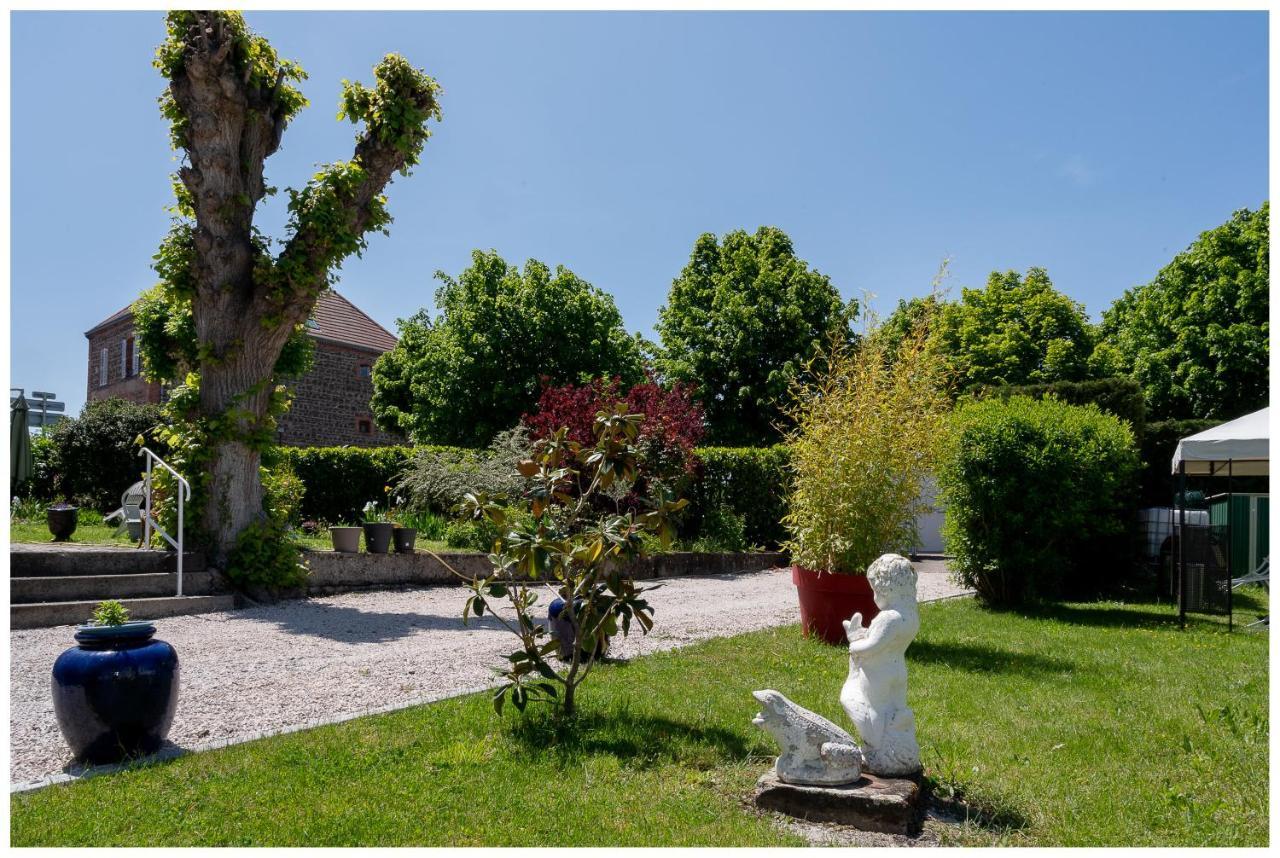 Maison De Retraite Vertaizon Exterior foto
